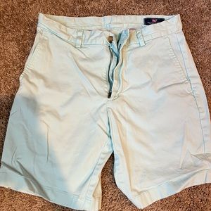 Vineyard vines breaker short size 30